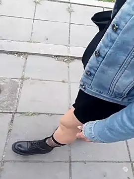 sophie banger online show from November 19, 4:29 pm