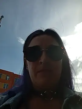 sophie banger online show from December 3, 7:34 pm