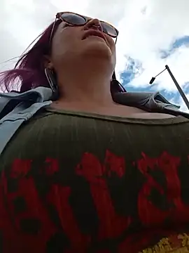 sophie banger online show from May 24, 7:08 pm