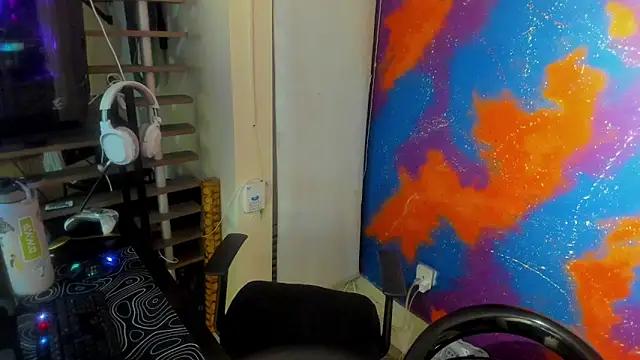 leondevereda online show from September 25, 12:47 am