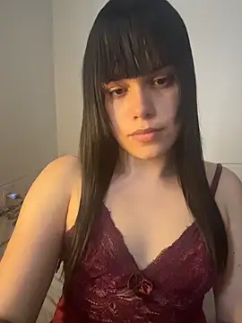 Karolsinhapriv online show from December 14, 7:40 pm