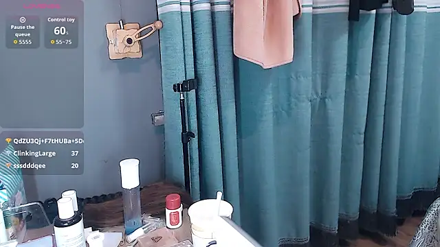 Snapshot of Shenman-88 chatting on November 3, 4:41 pm Shenman-88 online show from November 3, 4:41 pm