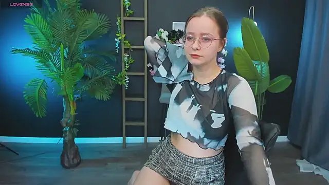 CassieCool online show from January 18, 8:30 pm