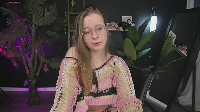 CassieCool online show from February 22, 8:31 pm