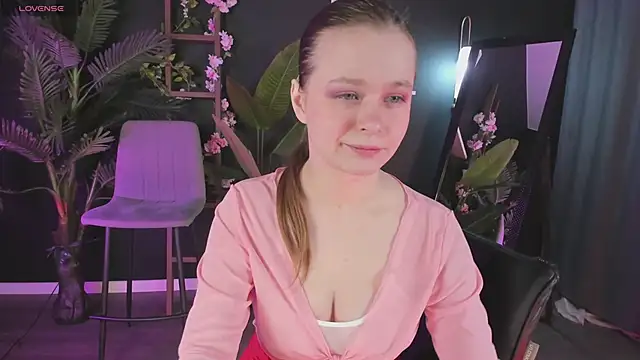 CassieCool online show from March 5, 9:04 pm