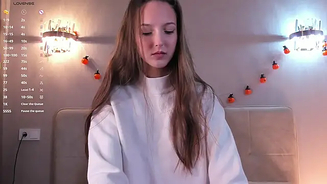 PetraBawden online show from December 19, 10:11 am