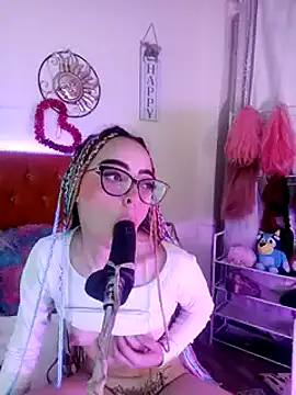 Snapshot of Yennastone chatting on January 9, 12:46 am Yennastone online show from January 9, 12:46 am