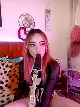 Snapshot of Yennastone chatting on January 14, 10:34 pm Yennastone online show from January 14, 10:34 pm
