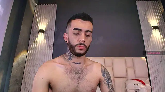 Marcelo ruiz  online show from December 1, 6:57 pm