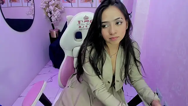 Snapshot of Zafiro_t18 chatting on December 27, 7:24 pm Zafiro t18 online show from December 27, 7:24 pm