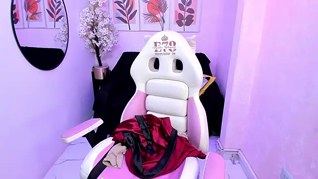 Snapshot of Zafiro_t18 chatting on January 23, 10:33 pm Zafiro t18 online show from January 23, 10:33 pm