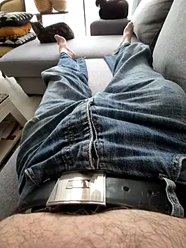 Snapshot of Bretoncool chatting on March 10, 3:28 pm Bretoncool online show from March 10, 3:28 pm