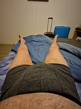 Snapshot of Bretoncool chatting on April 1, 4:46 am Bretoncool online show from April 1, 4:46 am