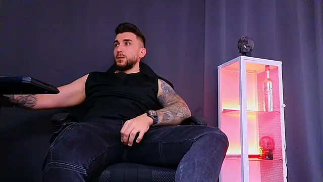 MightyAaron66 online show from March 15, 2:01 pm