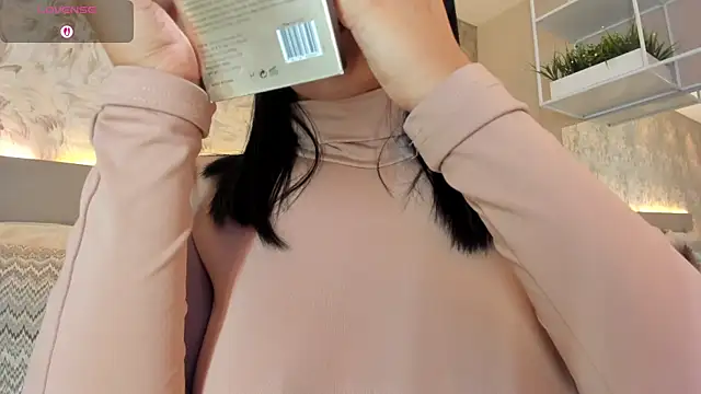 JadaKai online show from September 13, 11:15 pm