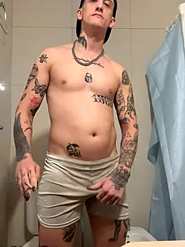 Snapshot of FakkaKaine_ chatting on October 11, 7:40 am FakkaKaine  online show from October 11, 7:40 am