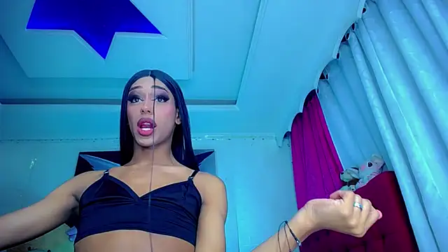 NahomiCamper online show from February 8, 5:18 am