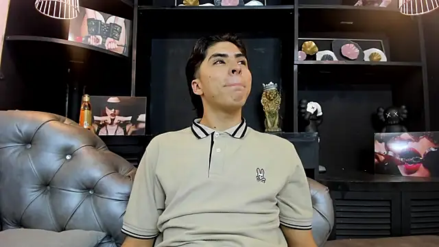 HeellBoy  online show from October 30, 8:53 pm