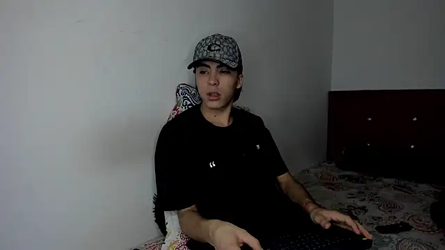 HeellBoy  online show from February 26, 9:19 am