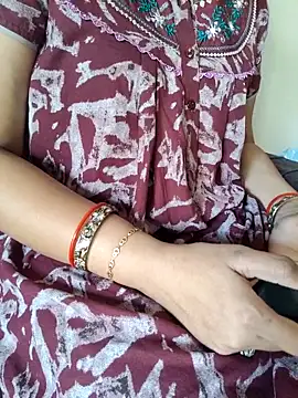 Snapshot of samitasharma chatting on February 25, 5:28 am samitasharma online show from February 25, 5:28 am