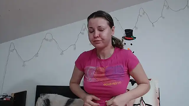 Snapshot of SweetMaddy888 chatting on February 13, 11:50 am SweetMaddy888 online show from February 13, 11:50 am