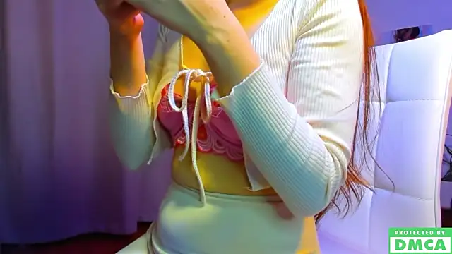 Snapshot of xteona chatting on February 1, 7:23 pm xteona online show from February 1, 7:23 pm