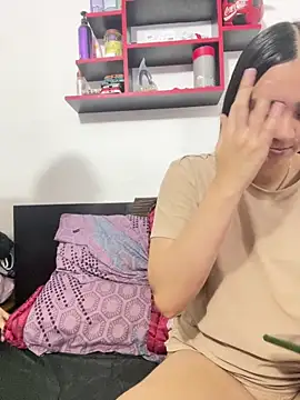 karla nill online show from February 13, 6:15 pm