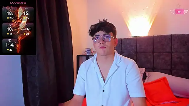 nolan twink1 online show from October 6, 11:35 pm