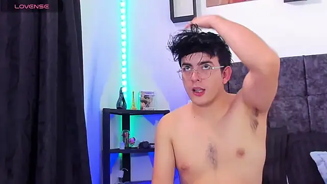 nolan twink1 online show from April 15, 5:31 pm