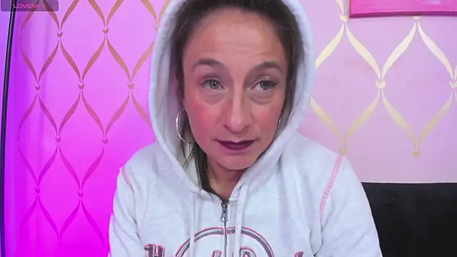 Snapshot of ladylians chatting on December 11, 12:44 am ladylians online show from December 11, 12:44 am