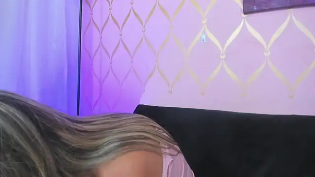 Snapshot of ladylians chatting on February 11, 1:31 am ladylians online show from February 11, 1:31 am