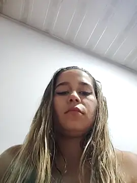 LaurenWelly  online show from February 26, 11:59 pm