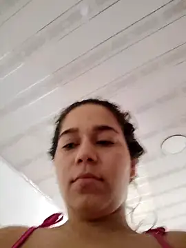 LaurenWelly  online show from March 9, 6:00 pm