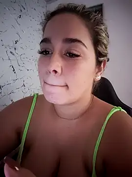 LaurenWelly  online show from November 16, 4:12 pm