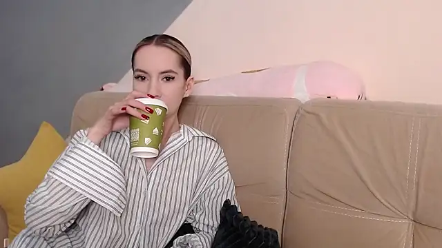 AmbrielHailey online show from October 26, 1:17 pm