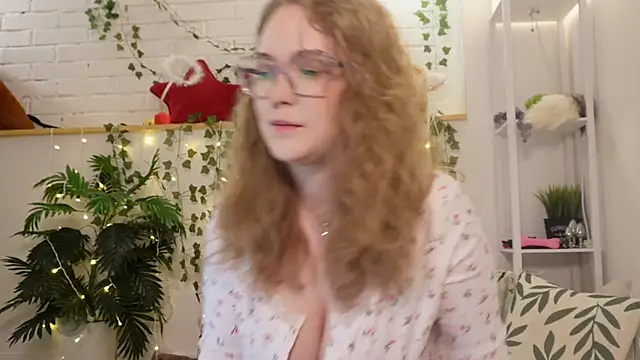 MonicaAsis online show from October 2, 5:31 pm