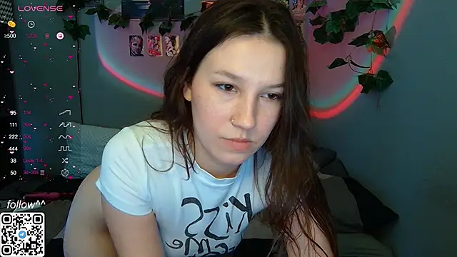 Cutie Vicky online show from December 11, 6:25 am