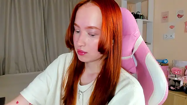 Snapshot of Hakory chatting on October 5, 7:56 pm Hakory online show from October 5, 7:56 pm