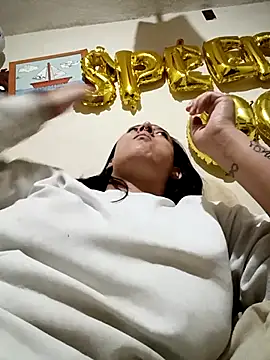 CORALINE GREYM online show from November 6, 1:50 am