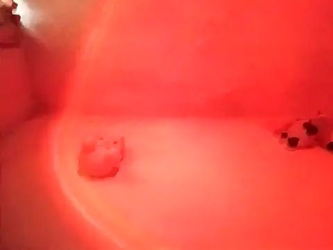 CORALINE GREYM online show from December 5, 7:32 pm