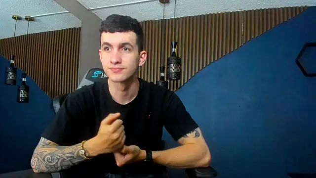 JacksonOlsenn online show from January 27, 6:20 pm