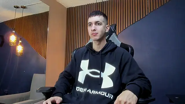 JacksonOlsenn online show from March 8, 12:30 pm