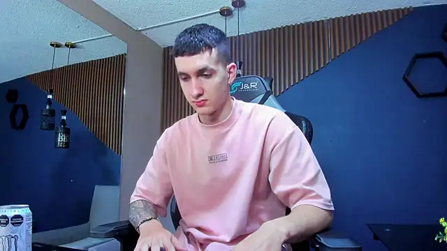 JacksonOlsenn online show from March 13, 12:02 pm