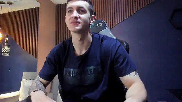 JacksonOlsenn online show from March 21, 12:06 pm