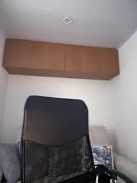 maddy bronw  online show from March 12, 9:24 pm