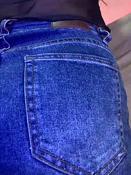 NINA 18 YEARS online show from December 28, 10:23 pm