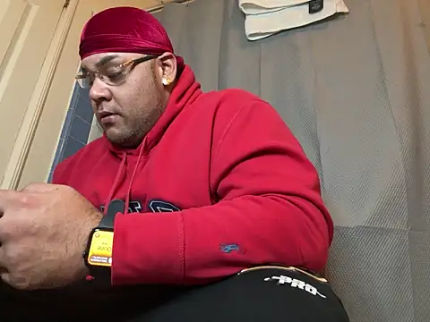 Snapshot of fatboyjayohh126 chatting on January 19, 4:01 am fatboyjayohh126 online show from January 19, 4:01 am