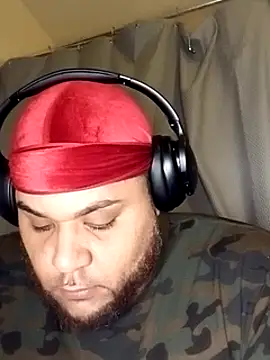 Snapshot of fatboyjayohh126 chatting on March 8, 9:17 am fatboyjayohh126 online show from March 8, 9:17 am