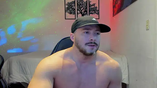 Snapshot of AlexJaz11 chatting on June 22, 11:24 pm AlexJaz11 online show from June 22, 11:24 pm