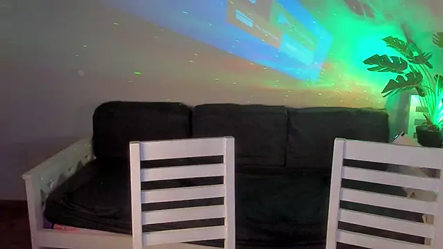Snapshot of AlexJaz11 chatting on July 10, 9:39 pm AlexJaz11 online show from July 10, 9:39 pm